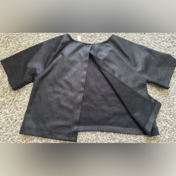 Lovely Day Black Textured Blouse - Picture 3 of 5